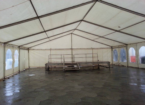 Bühnen im Zelt Bossert-Zelte